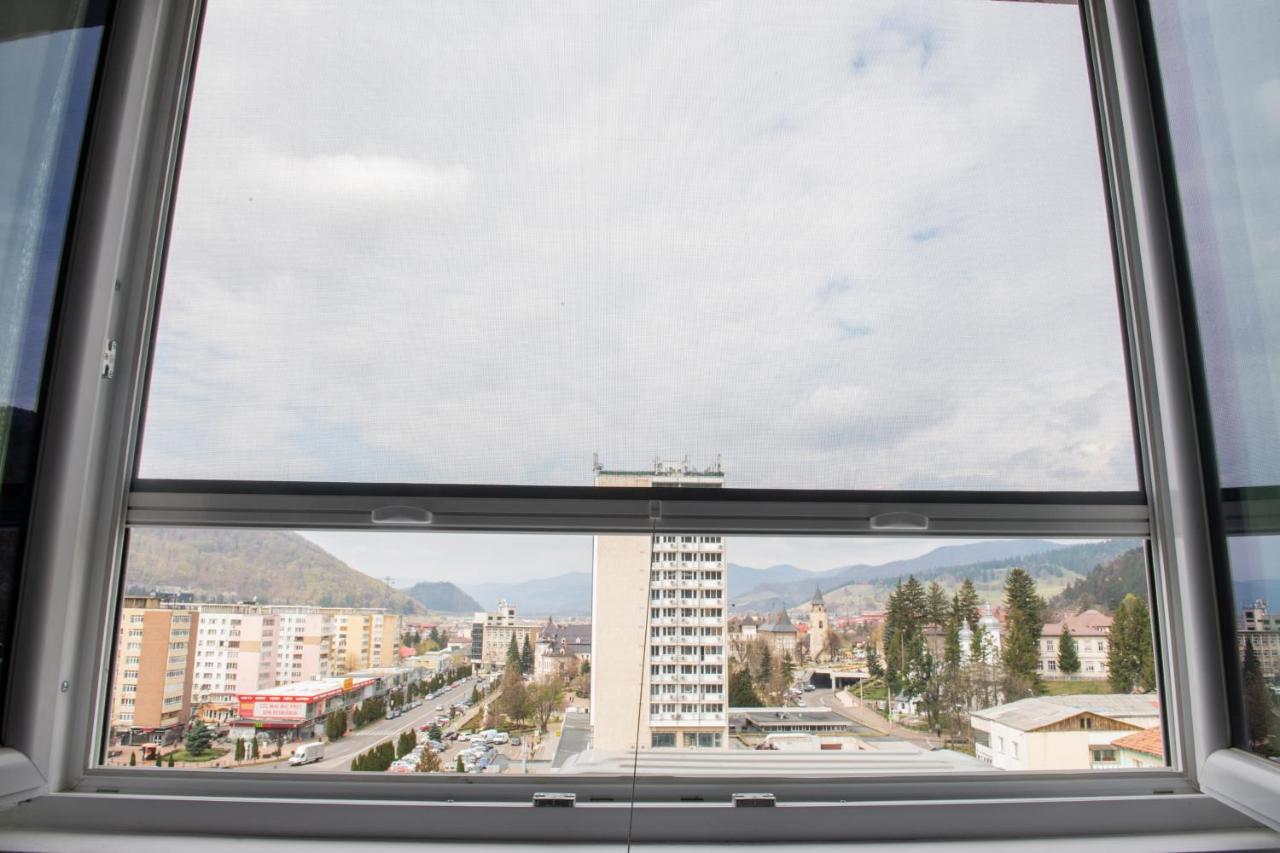 Apart Hotel Center Piatra Neamţ Exteriör bild
